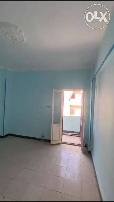 شقة للبيع بمدينة العبور غرفتين وصالة حمام مطبخ 3