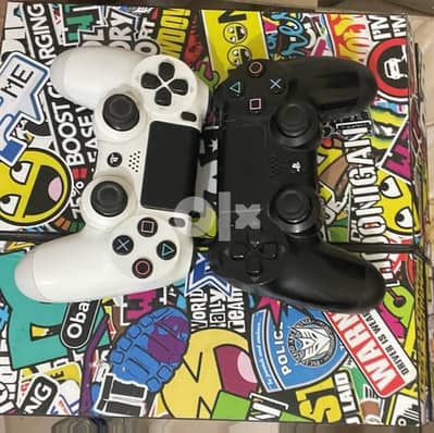 ps4 fat 1 tb with 2 controllers 1