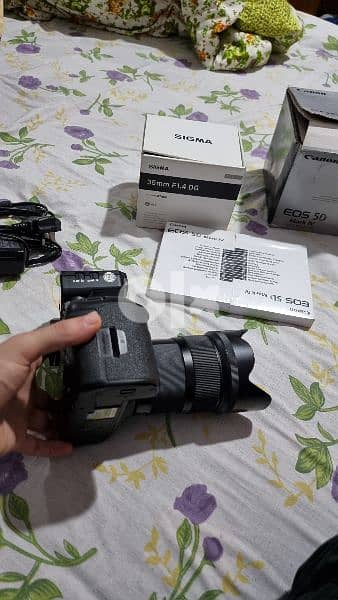 Canon EOS 5D Mark IV + عدة تصوير كاملة ولينس 6