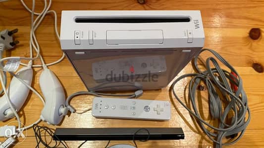 Wii Nintendo with 5 CD games 1
