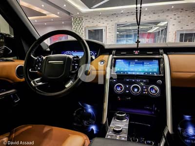 Land Rover Discovery 2020 7 seats 15