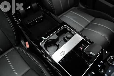 Range Rover Velar R Dynamic ادفع مقدم 500 الف وقسط حتى 7 سنوات 14