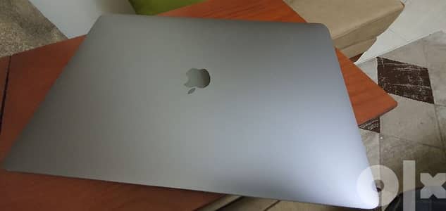Macbook pro 15 inch 0