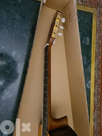 Yamaha C70 acoustic guitar 12